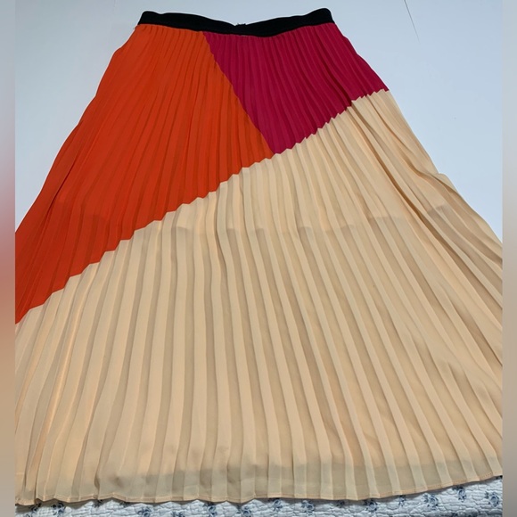 Strut & Bolt Skirts Strut Bolt Pleated Skirt Poshmark